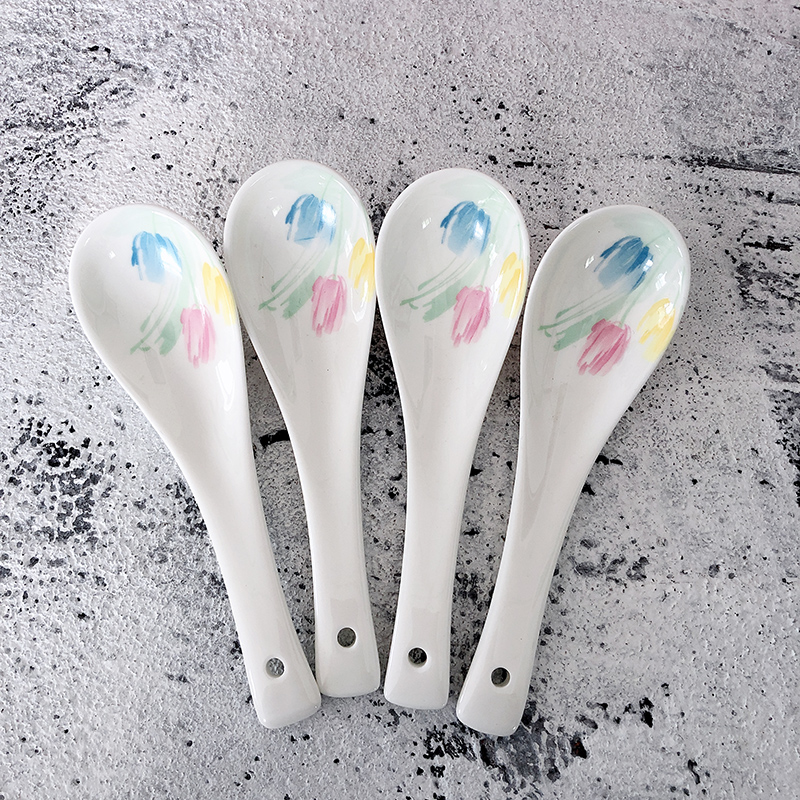 Special offers four 8 yuan ipads China small spoon, spoon, run ceramic spoon run home to take some food