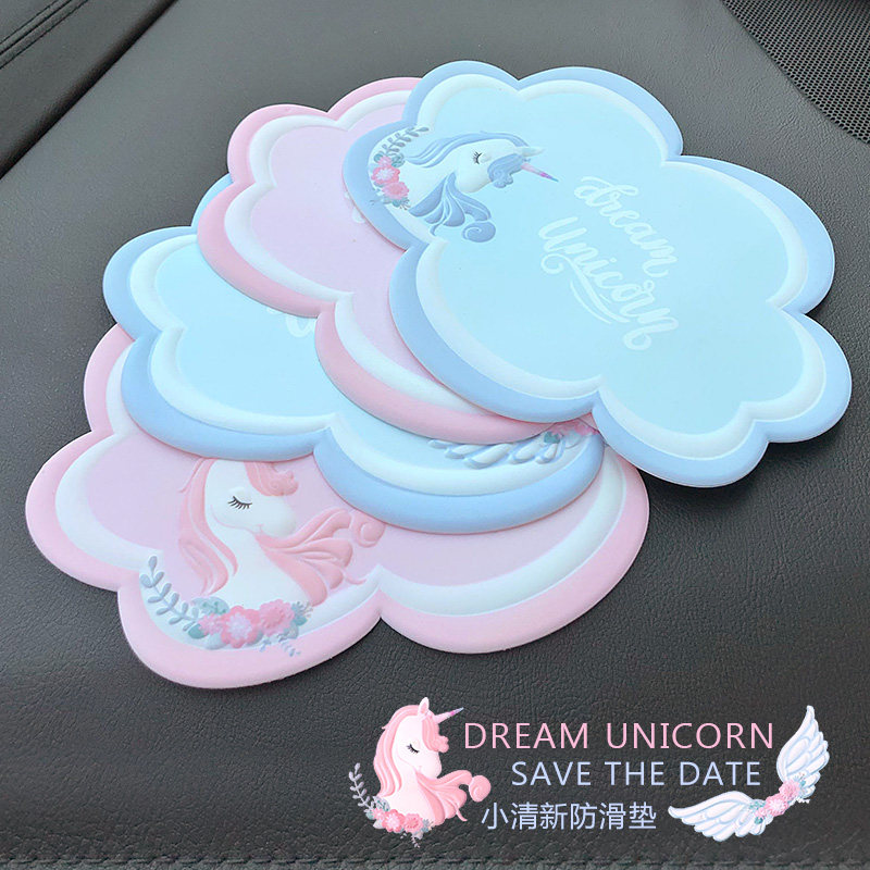 Cartoon Yundong Automotive Anti-slip Pads in Female Pink Car Dashmat Mobile Machine Car Pad