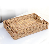 Yilan's home-woven storage box of pastoral grass and snacked fruit storage box of tea and several remote control to organize the basket