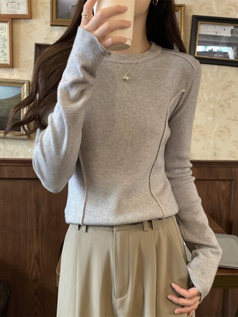 Casual and Stylish Korean-Style T-Shirt for Women, 2025 Autumn New Round-Neck Versatile Fishbone Design Base Shirt Top