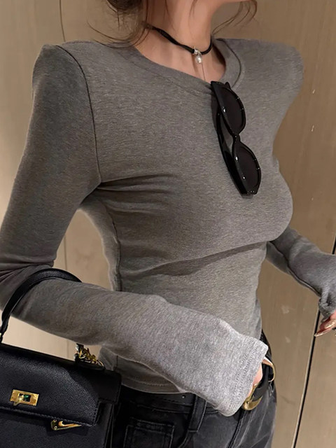 Black Minimalist Style Slim-Fit Round-Neck Padded Shoulder T-Shirt for Women, Autumn and Winter Pure Desire Style, High-End and Extremely Attractive Top
