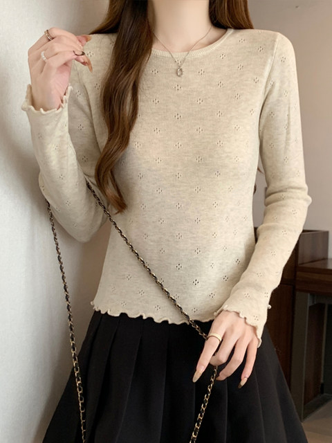 White Simple Hollow-Out Design Knit Top for Women, Early Autumn 2025, Ruffled Edge, Slim Fit, Versatile, Round Neck, Stunning Top