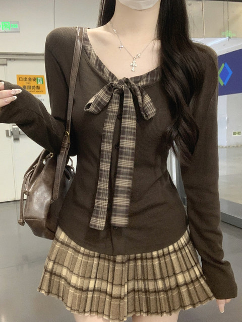 Retro Plaid Splicing Fake Two-Piece Bow-Tie Cardigan for Women in Autum, Korean Style Unique and High-End Beautiful Top
