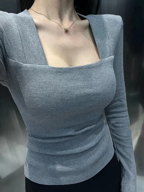 Solid Color Stylish Slim-Fit Shoulder-Padded T-Shirt for Women, Autumn Fashion, Black High-End Long-Sleeve Square-Neck Top ins