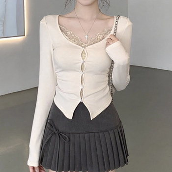 Korean Chic Style Lace Patchwork Fake Two-Piece T-Shirt for Women, Stylish and Trendy Short Top with Versatile Design