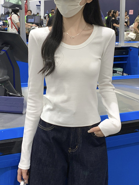 Sweet and Spicy Round-Neck Versatile Long-Sleeve T-Shirt for Women, Early Autumn 2025, Korean Style, Simple Short Chic Top