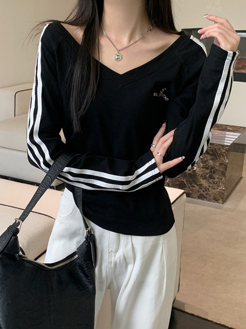 2025 Autumn New Striped V-Neck Versatile Long-Sleeve T-Shirt for Women, Slim Fit Base Shirt, Korean Chic Unique Top