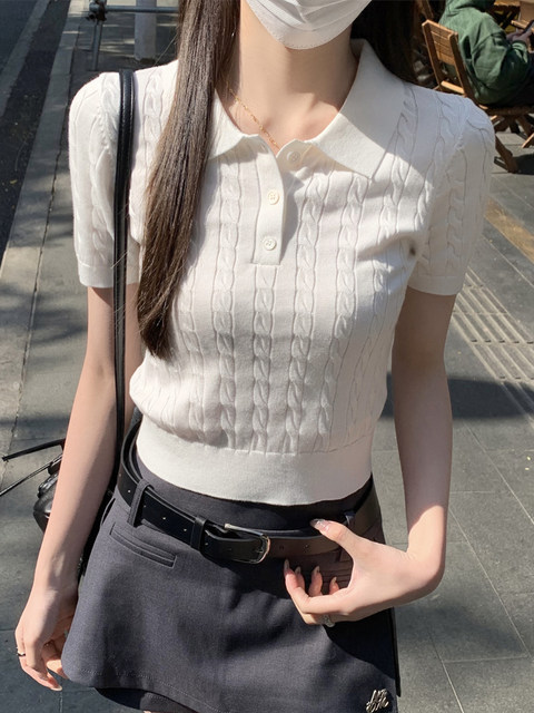 Fashionable and Youthful Twist-Knit Sweater for Women, Summer Button-Up Polo Collar, Old Money Style, Short and Chic Top, Trendy