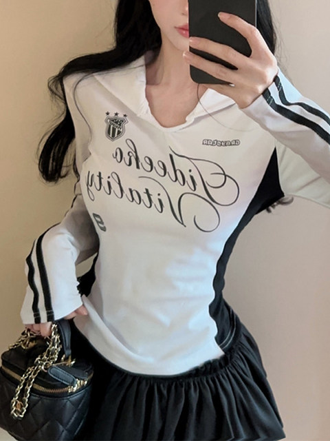 American-Style Spicy Girl Sports Style Navy Collar T-Shirt for Women, New Spring Design with Unique Slim Fit Spicy Girl V-Neck Short Top