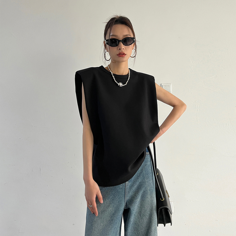2026 Summer New Style Right-Angle Shoulder Korean Version Loose Slimming French Sleeveless Niche Padded Shoulder Tank Top T-Shirt for Women