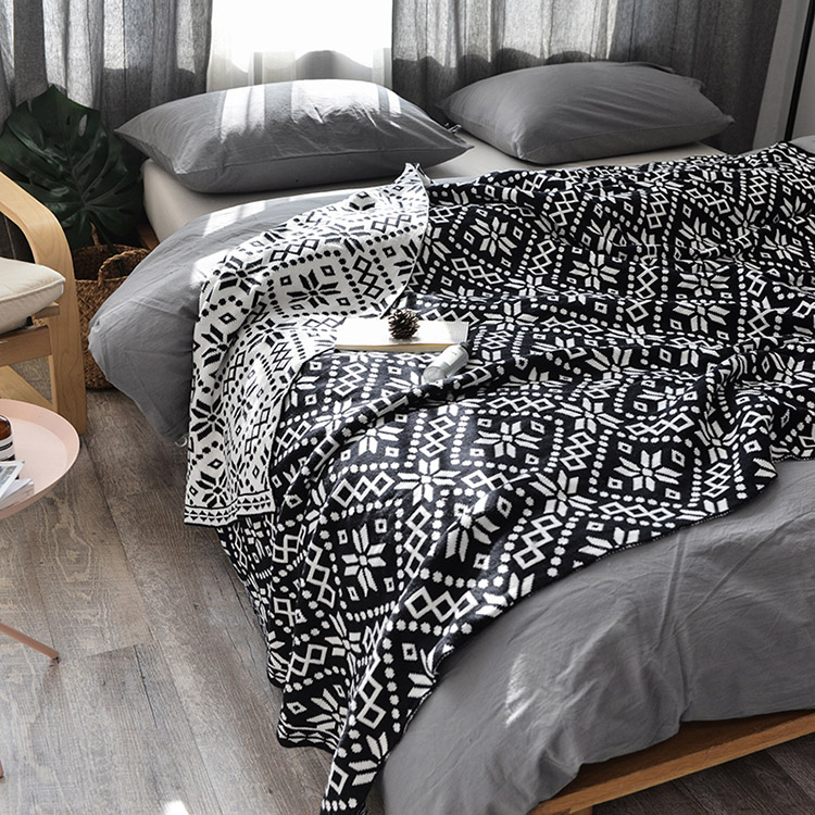 Nordic phòng mô hình chăn trang trí 1,5m đơn sofa chăn thú bông chăn lười biếng để có một tấm chăn nhỏ máy bay - Ném / Chăn chăn nỉ cao cấp