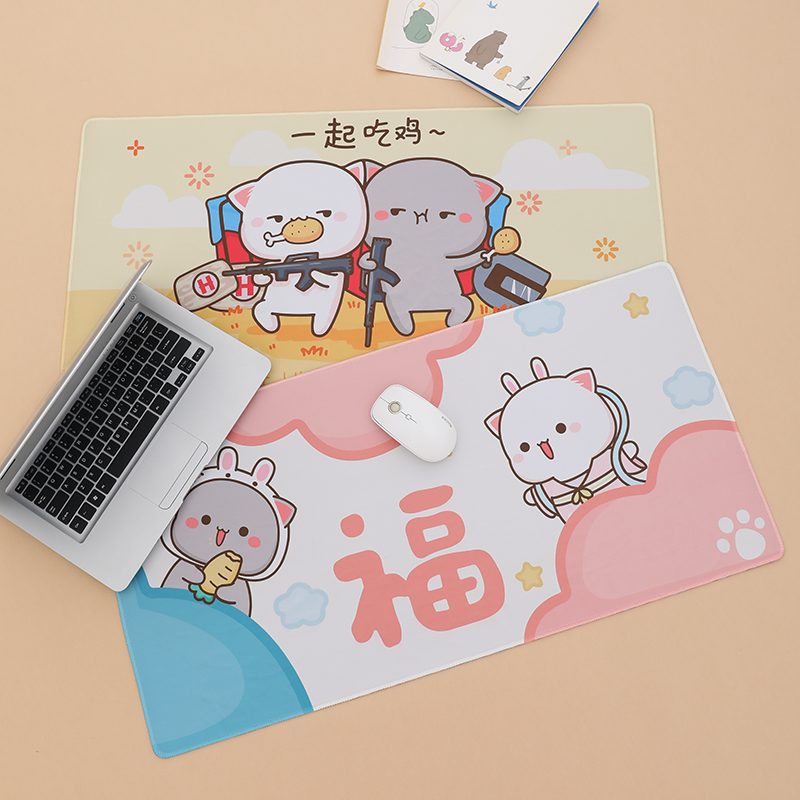 Two-dimensional creator peach cat cartoon ins large mouse pad game electric competition keyboard table mat waterproof mat