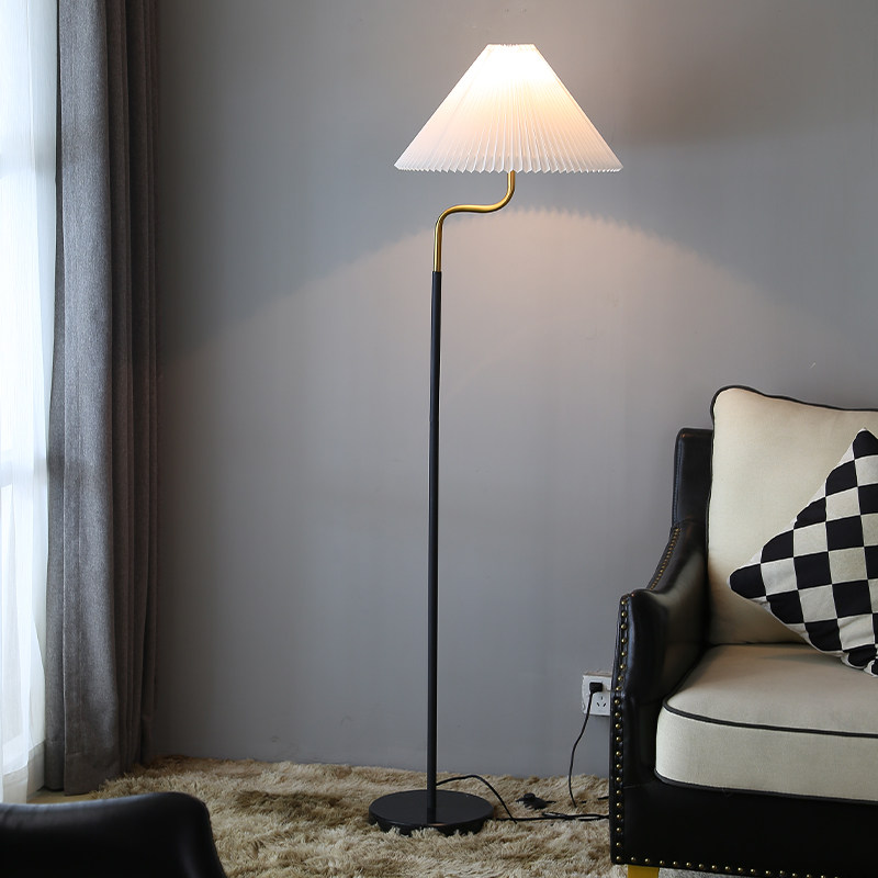 Floor lamp minimalist living room Nordic ins style bedroom bedside simple modern light luxury net red sofa vertical table lamp