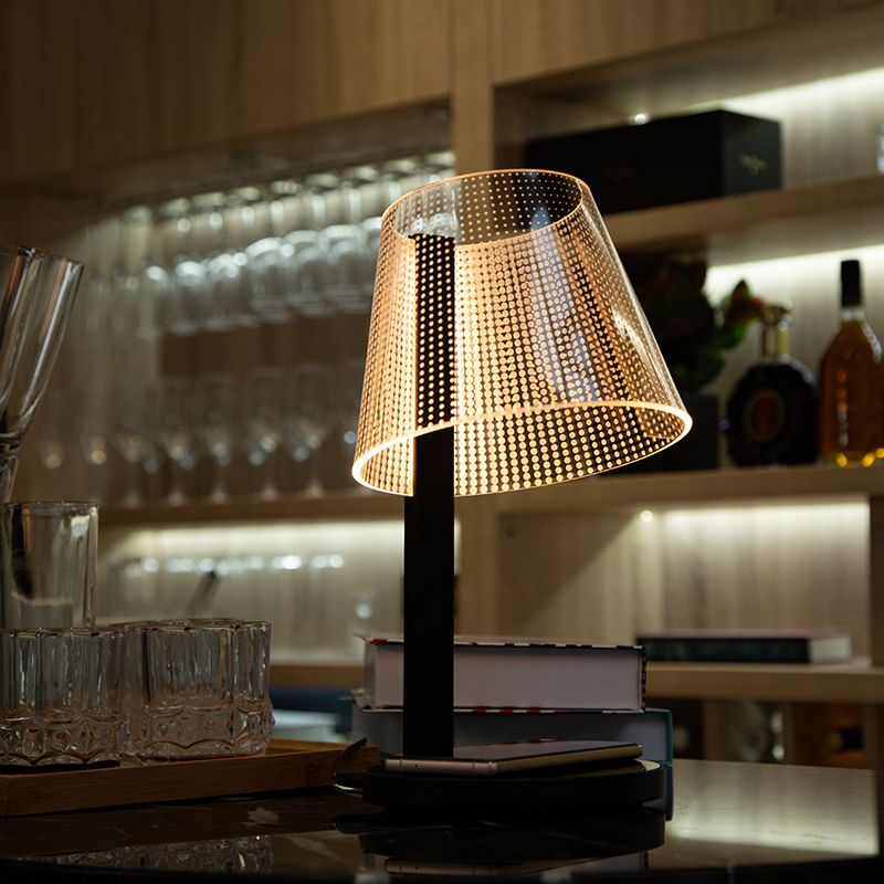 Simple design small table lamp bedroom warm Nordic creative ins girls wireless charging smart reading bedside lamp