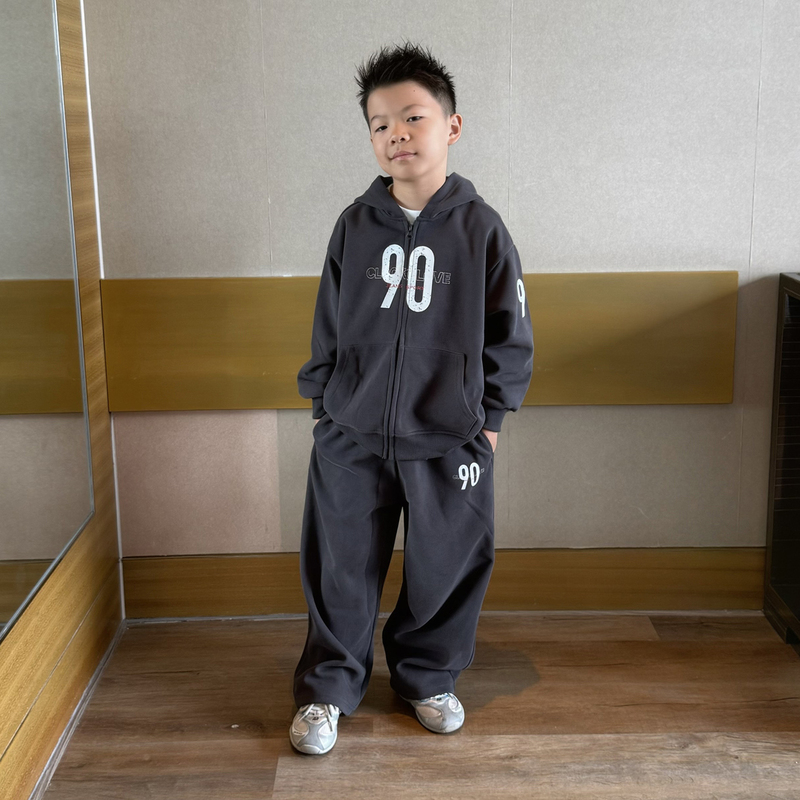 Children's American-Style Hooded Sweatshirt Sports Suit for Boys, New Autumn Loose Printed Casual Top and Pants, Trendy Children's American-Style Hooded Sweatshirt Sports Suit for Boys, New Autumn Loose Printed Casual Top and Pants, Trendy