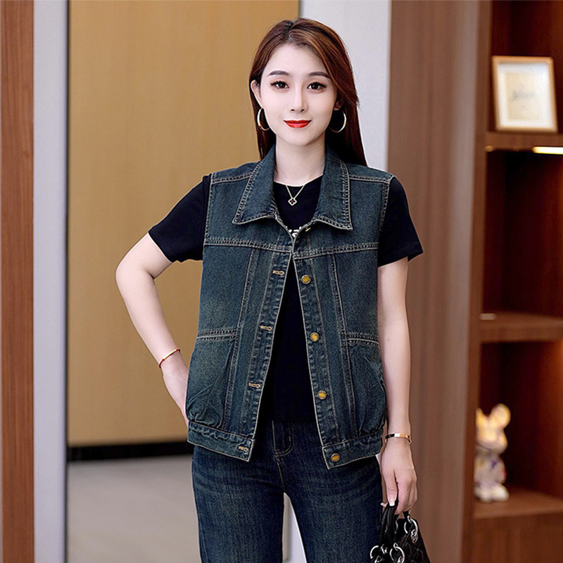 Fashionable Denim Vest for Women, New Summer Style, Loose and Stylish, Age-Reducing, Versatile, Casual Sleeveless Vest Jacket, Trendy Fashionable Denim Vest for Women, New Summer Style, Loose and Stylish, Age-Reducing, Versatile, Casual Sleeveless Vest Jacket, Trendy