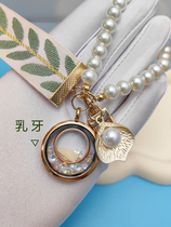 Baby tooth souvenir production baby tooth pendant keychain to commemorate tooth replacement