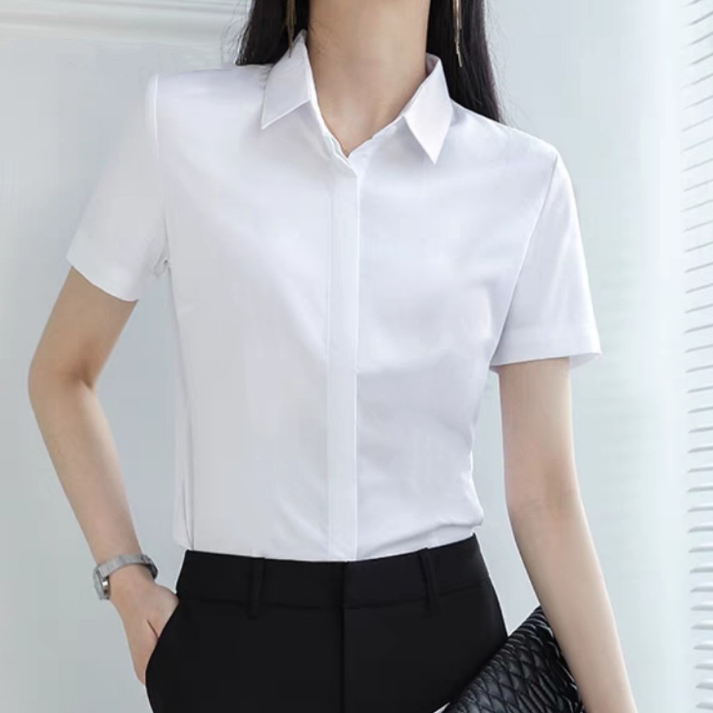 伶伶自制女装的LOGO