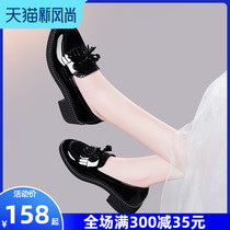 Pedal small leather shoes womens soft leather single shoes 2021 new British style spring womens shoes medium heel thick heel loafers