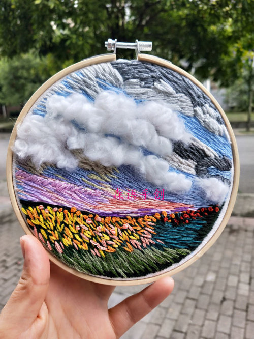 Natural hand-made hot recommended three-dimensional cloud landscape embroidery A material bag comes with 15CM bamboo embroidery stretch