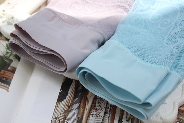 Slip sexy en soie Ice - Ref 642390 Image 7