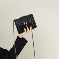 Черный большой черный черный