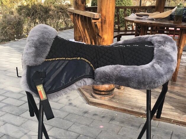 European imported sheep shears fleece saddle mat equestrian balance mat shock absorbing pad sweat thickened saddle seat cushion