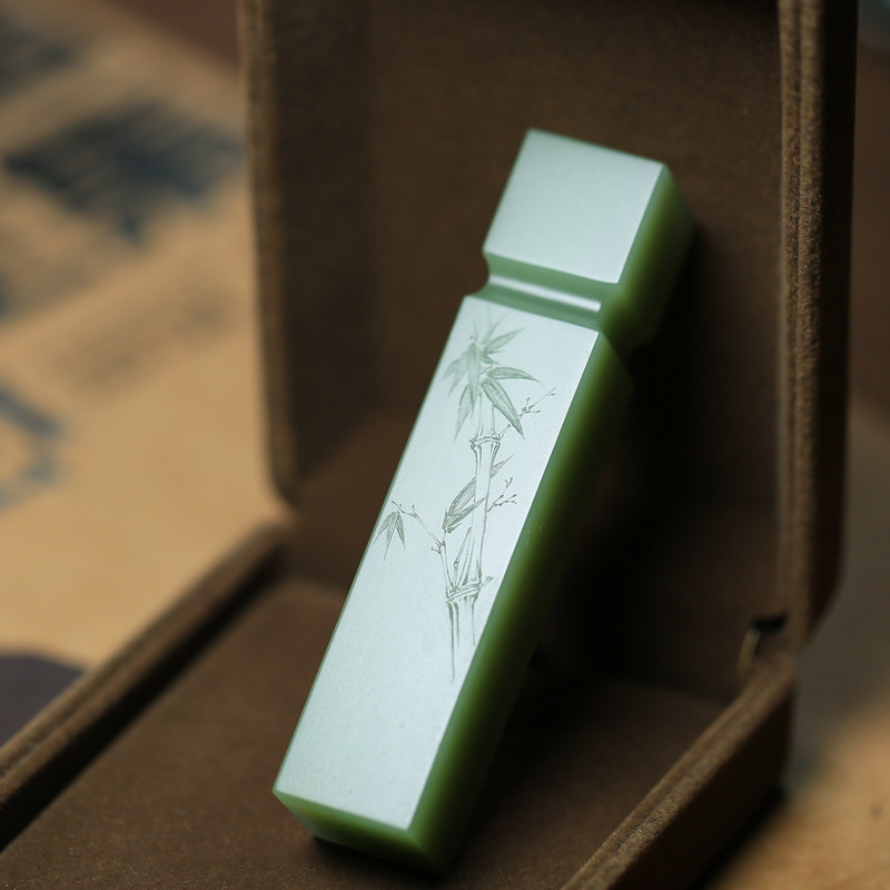 (HOBAKE) and Tian Yu jewelry unstructured powder seal swing piece handheld jasper