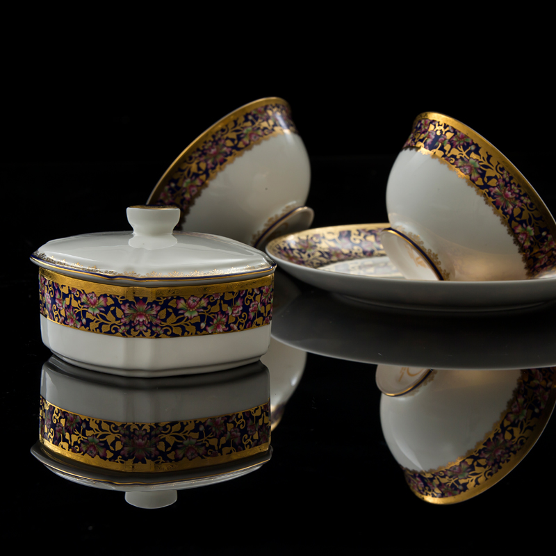 High - grade Chinese dishes suit household jingdezhen ceramic tableware suit north European style up phnom penh dishes set to use combination