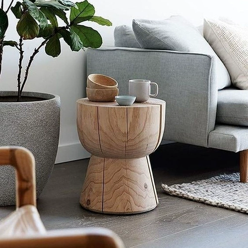 Северный бревенчатый домашний журнальный столик в семье сидячий табурет твердый деревянный пирс прикроватный табурет современный минималистский диван с несколькими деревянными свайными табуретками