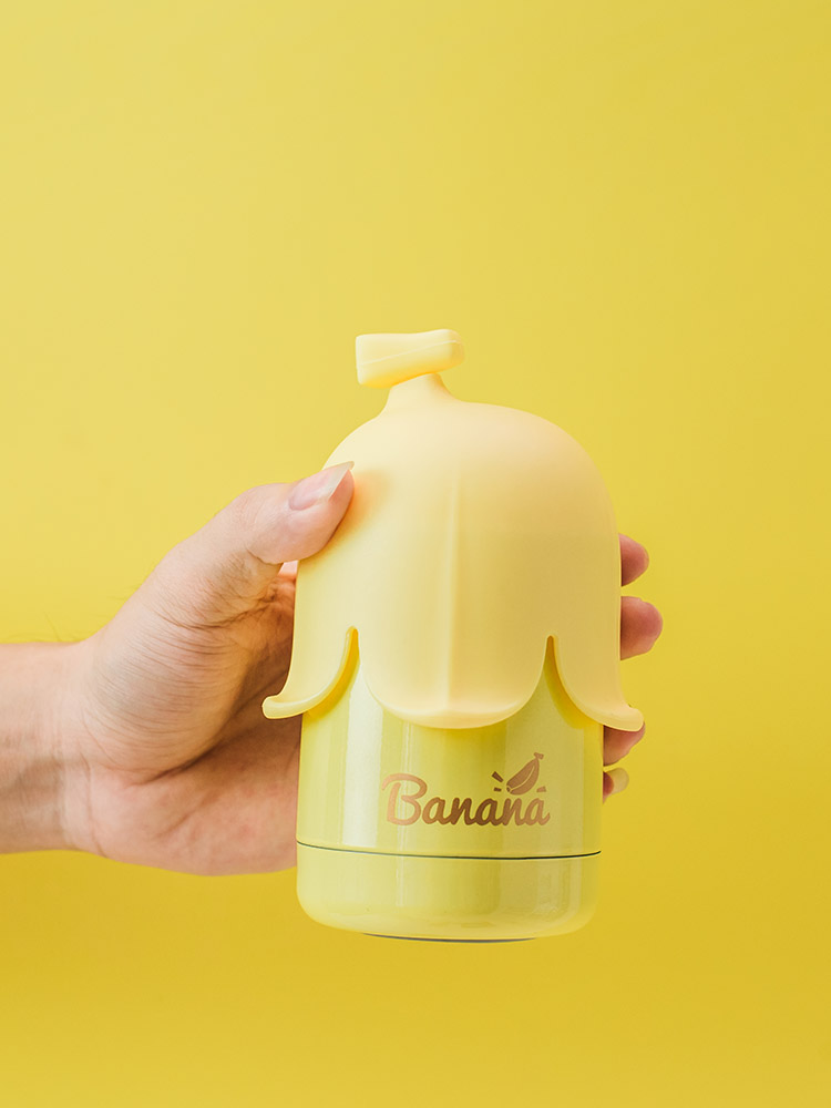 Small thermos cup women's mini cute portable children's student water cup Korean version of the girl heart small fresh cup man