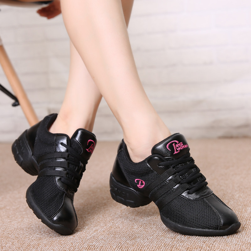 Bull Bully Road Square Dance Shoes 2019 Fall New Soft Bottom Breathable Genuine Leather Mesh Water Soldier Jazz Dance Shoes Dancing Shoes