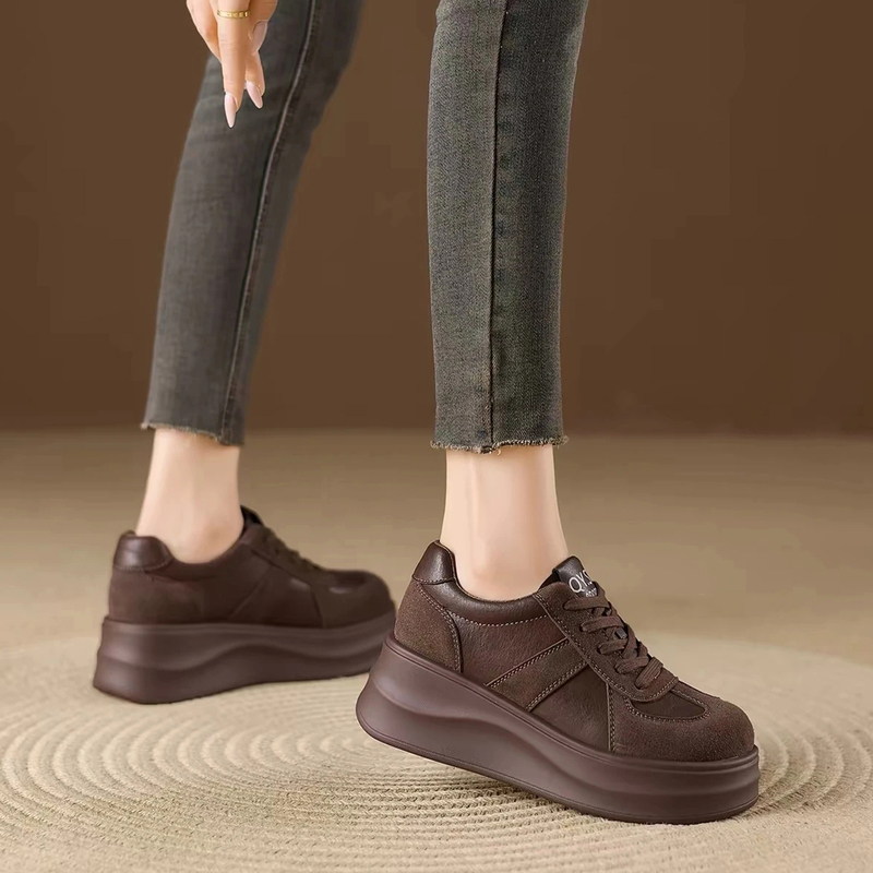 2026 New Autumn and Winter Platform Thick-Soled Shoes, Genuine Leather Retro Sports Style Single Shoes, Height-Increasing Shoes for Petite Women, German Training Shoes