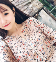 Yang small roll 2021 spring dress elegant temperament gentle naked apricot color v collar small flower flared sleeve print dress women