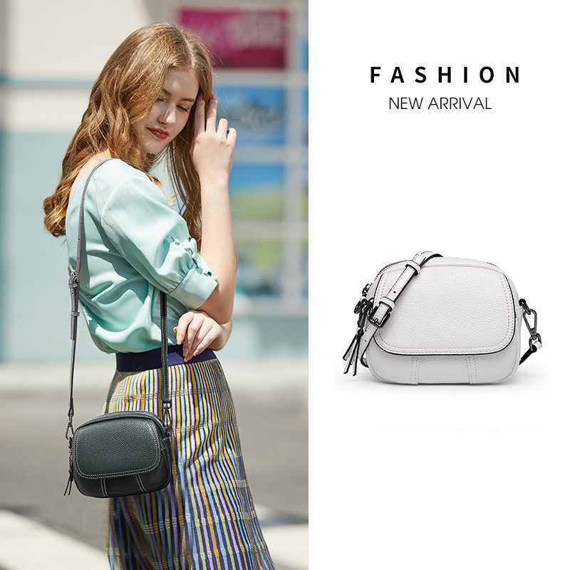 Mini small bag women's 2022 new trendy fashion leather all-match small round bag shoulder messenger head layer cowhide women's bag