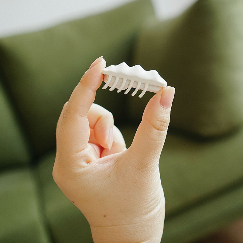 Running around Little Snow Monster Electric Cat Toy Cat Self-Happy Toy Puzzle Interactive Pet Supplies