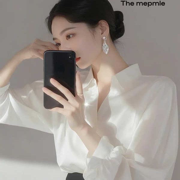 The Mepmle2025 Spring New Polo Collar White Mulberry Silk Shirt for Women, Sun-Protective Silk Blouse Top