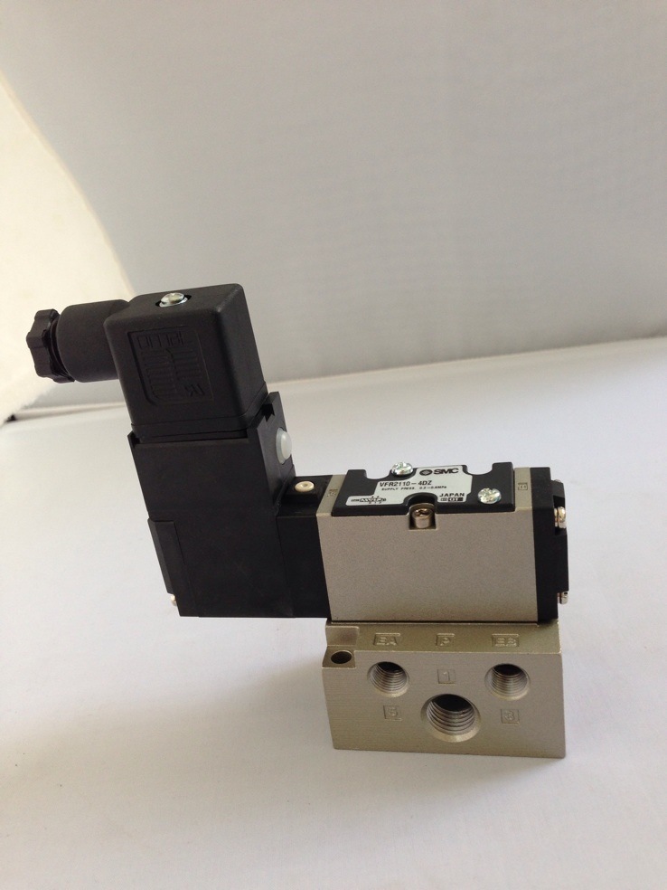 Japan SMC new original imported solenoid valve VFR2110-5DZ 5D 3DZ 4DZ spot second hair