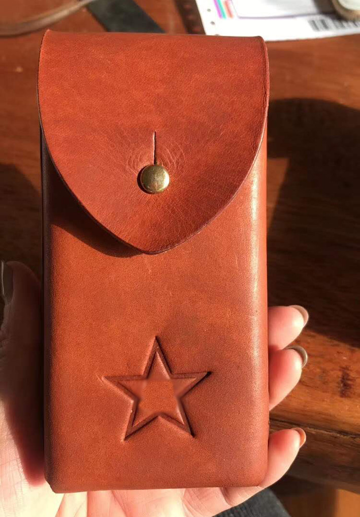 Nanjing 3521 Factory Men Hanging Baotou Layer Yellow Cow Leather Pocket Miscellaneous Bags Kits ECD Crazy Mapleather Carry-on Cigarettes