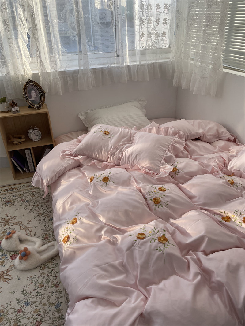 Pear Dreams Spring Day Warm Warm Summer Washed Ice Silk Emulated Silk Bed Sheets Cover Four Sets of Smooth Bed Bedding