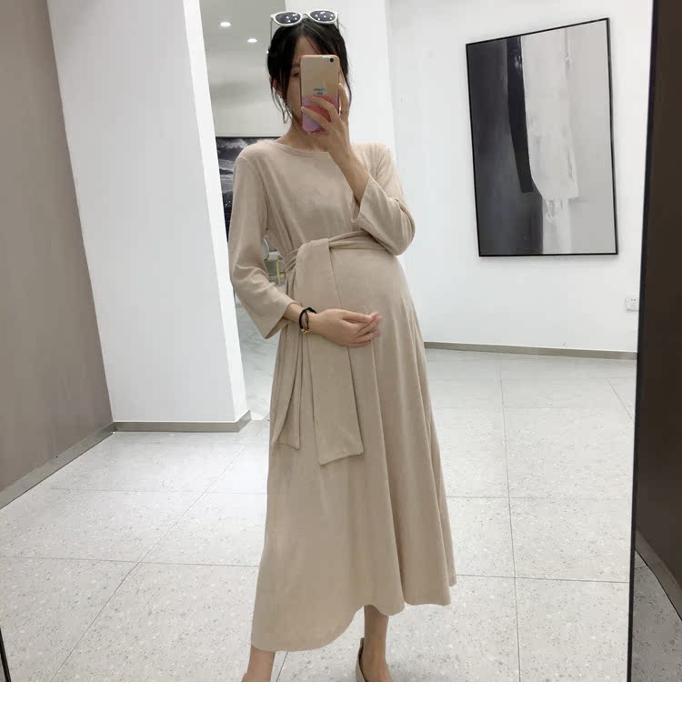 Bà bầu mùa thu 2018 phiên bản Hàn Quốc mới của chiếc đầm dài tay dáng dài buông xõa với phần eo đến chân đế vững chắc Váy thun mùa đông đầm bầu
