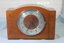 The old mechanical table clock of Sanwu brand 555 produced by Shanghai Clock Factory during the Cultural Revolution in June 1977