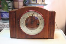 Sanwu brand table clock in the early days of liberation 555 brand mechanical table clock produced by Shanghai China Clock Factory in 1960