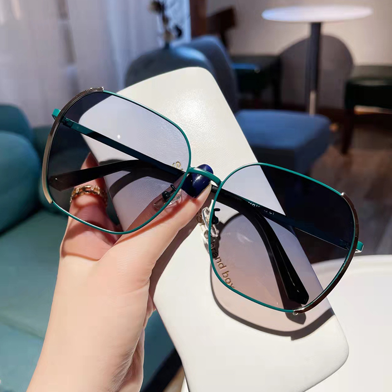 2022 new trendy brand sunglasses women's big face slimming polarizer summer sunscreen sunglasses Korean version tide UV protection