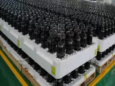 SHV33YE6UG brand new original Hitachi 3 horses multi-line compressor flat angle