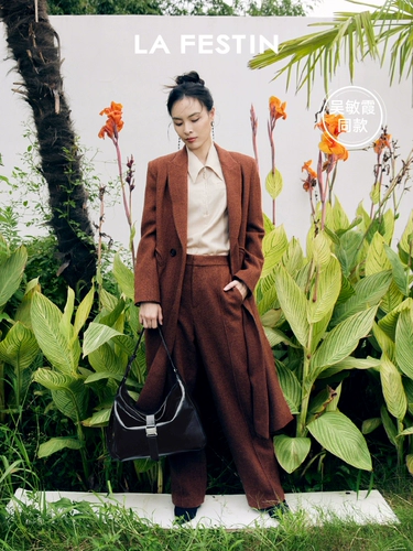 Вместительная и большая сумка через плечо