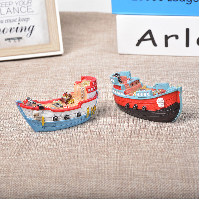 Mediterranean Resin New Ship Small Pirate Ship Creative Home Fittings for Ocean Themed Decorations Children's Little Gift