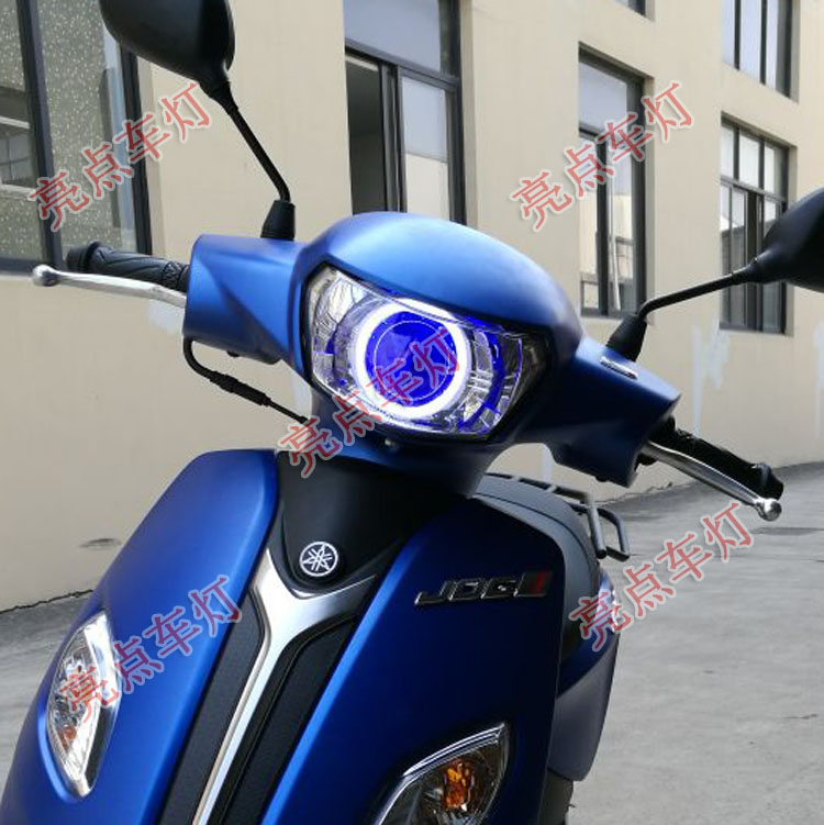 Yamaha mới thông minh lưới i125 đèn pha lắp ráp sửa đổi Q5 đôi ống kính ánh sáng xe máy xenon đèn thiên thần mắt ma quỷ đèn pha xe máy siêu sáng