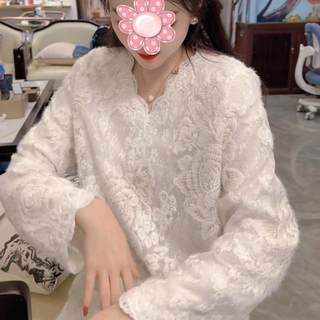 高级感重工提花刺绣蕾丝v领衬衫女冬法式气质漂亮温柔打底衫上衣