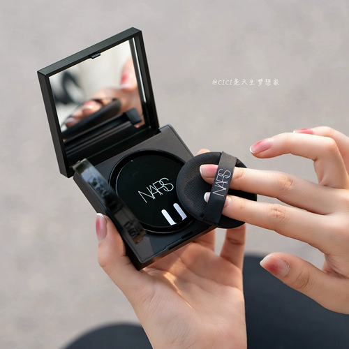 【Пятно】 NARS Square Box Air Cushion Powder Cream Cream Mont Blanc /Seoul круглый белый воздух подушка Halla